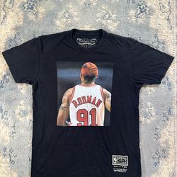 Rodman Mitchell and Ness Tee Size S