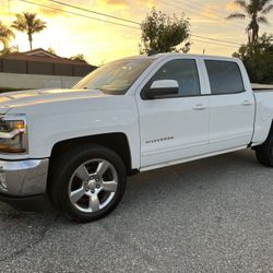 2017 Chevrolet Silverado LT 