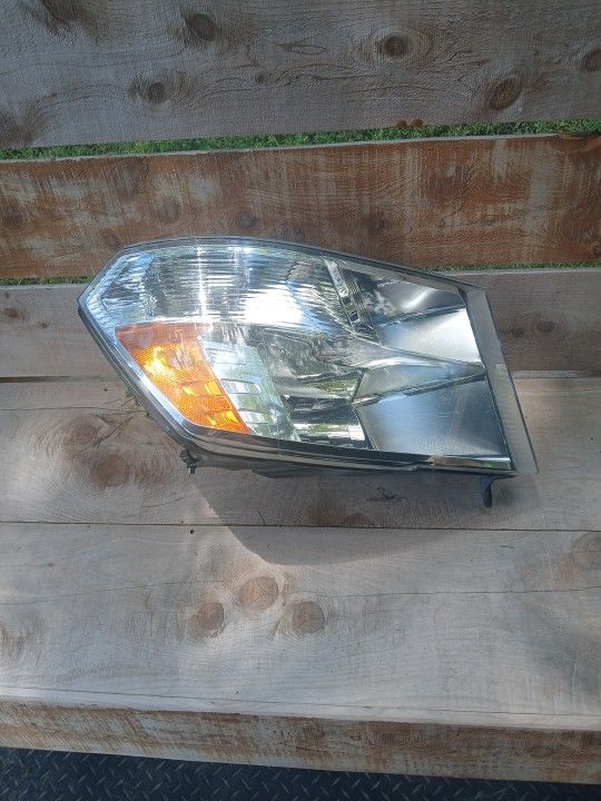 Dodge Ram 2016 Headlight