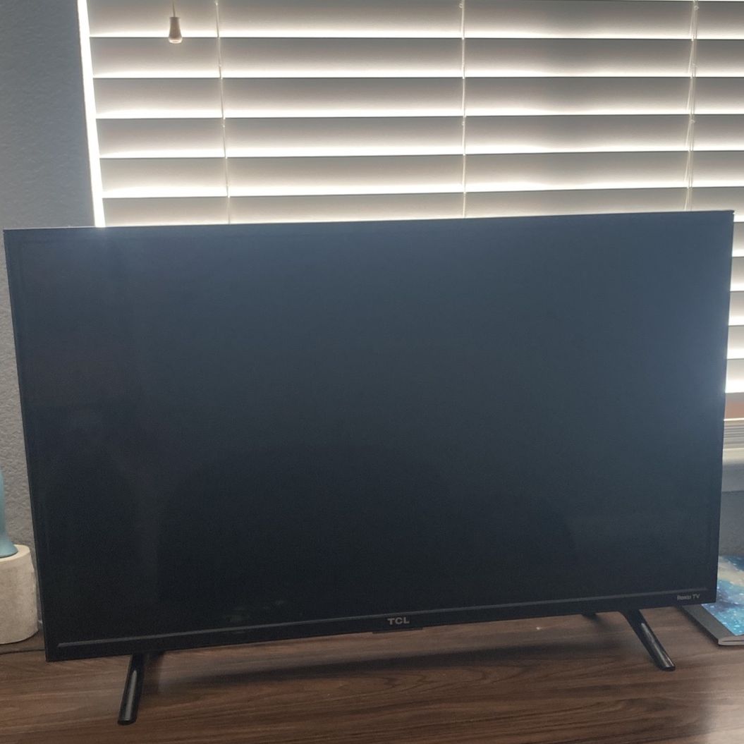 TCL Roku TV 32 inch class series 3