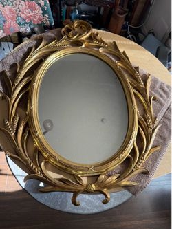 Vintage Mirror Syroco USA Ornate Wall Hanging Gold Painted