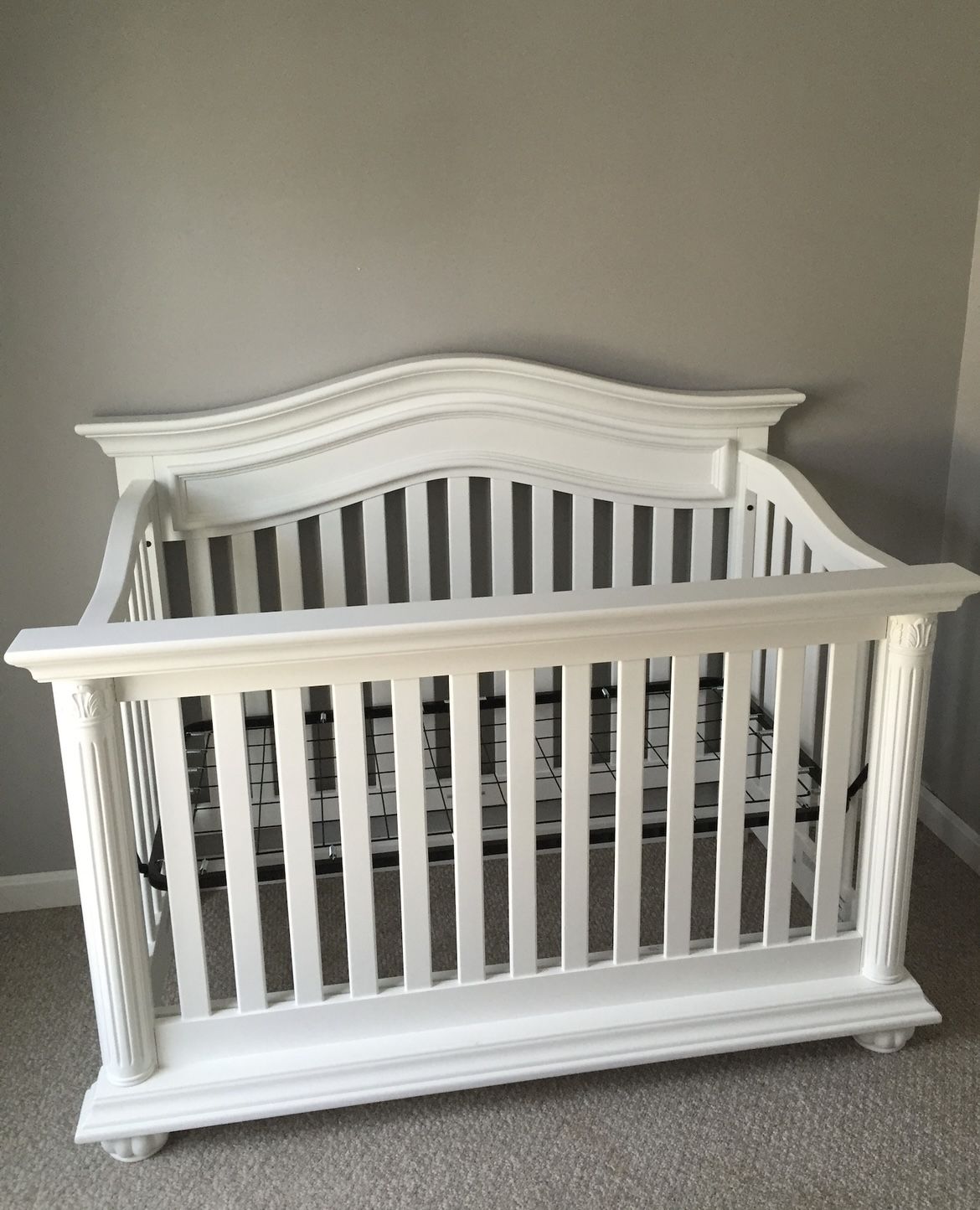 Baby Crib And Mattress 