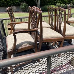 Free *Flip* This Vintage Formal Dining Room table & 7 Chairs 