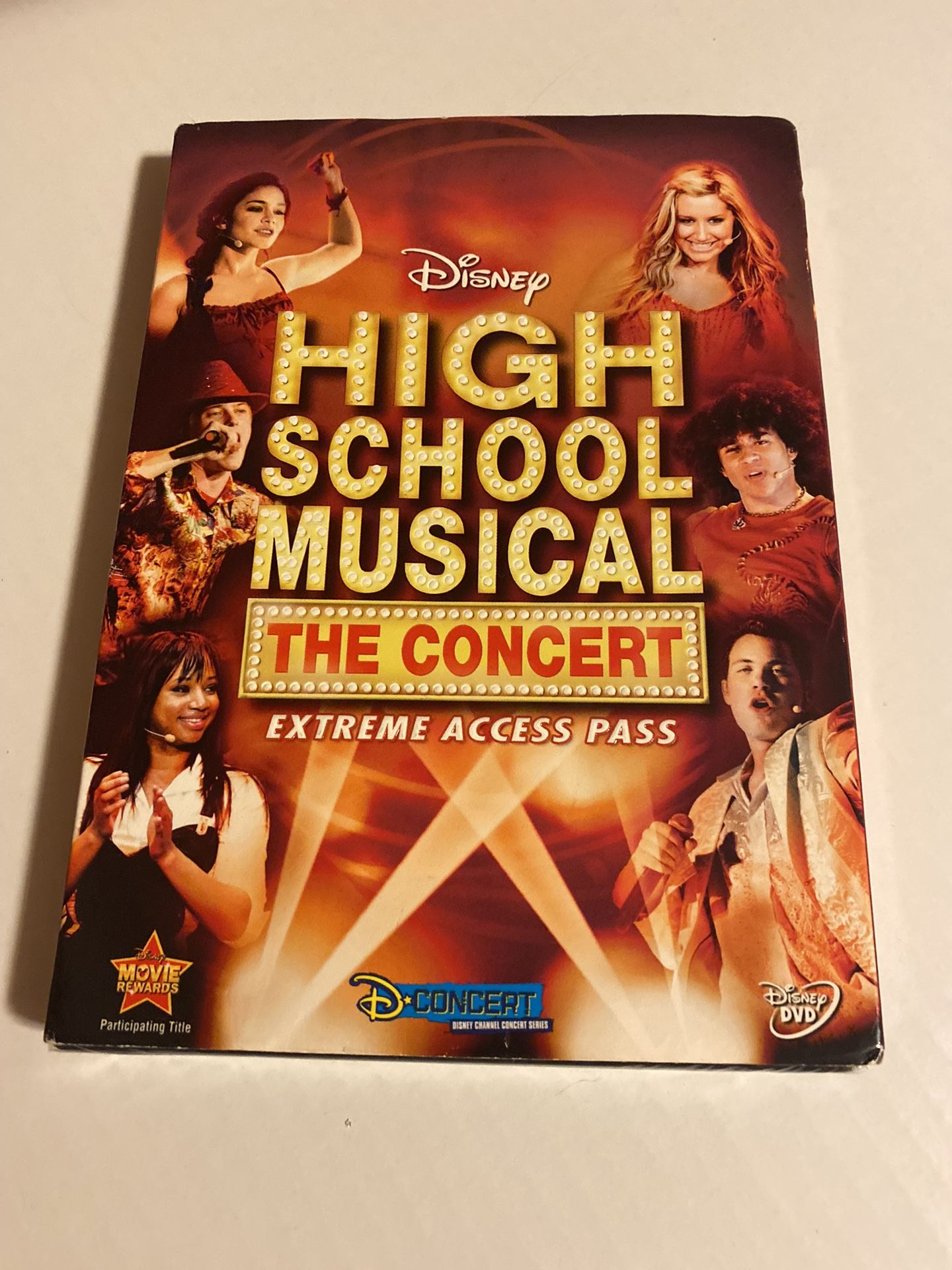 Brand New!! SEALED dvd Movie ** HIGH SCHOOL MUSICAL THE CONCERT Extreme Access Pass