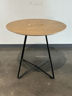 Knoll Unscripted 22" Rockwell Wire Base Occasional Table (Maple/Black)