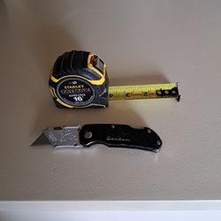 Nice  Tape Measure And Knife. ( Stanley)