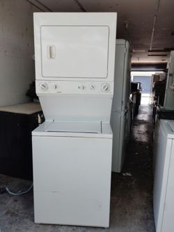 Stackable store electric or gas full size take your pick with warranty