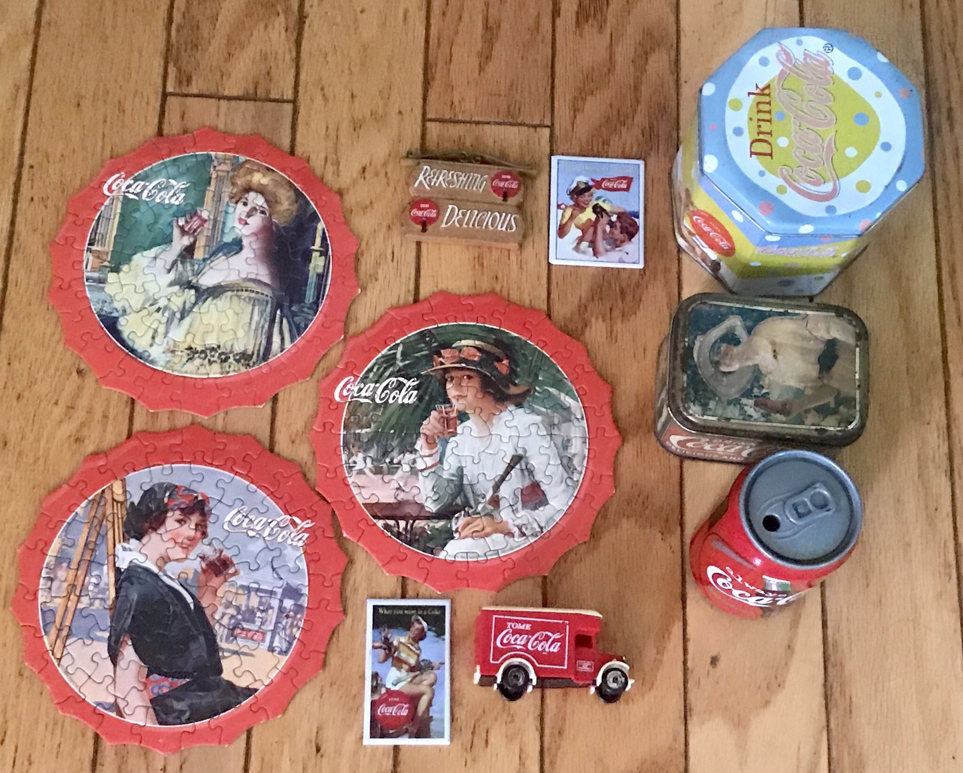 10 Vintage Coca Cola Memorabilia Collectible Items