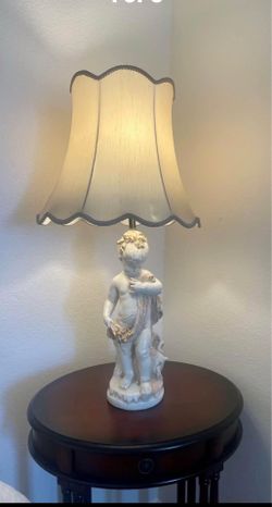 BEAUTIFUL LAMP WITH SHADE