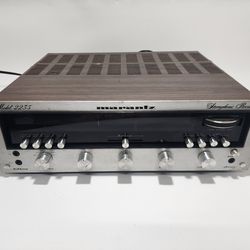 Vintage 1970s Marantz 2235 Stereophonic Receiver ~ 35WPC 8Ω (stereo) ****** READ