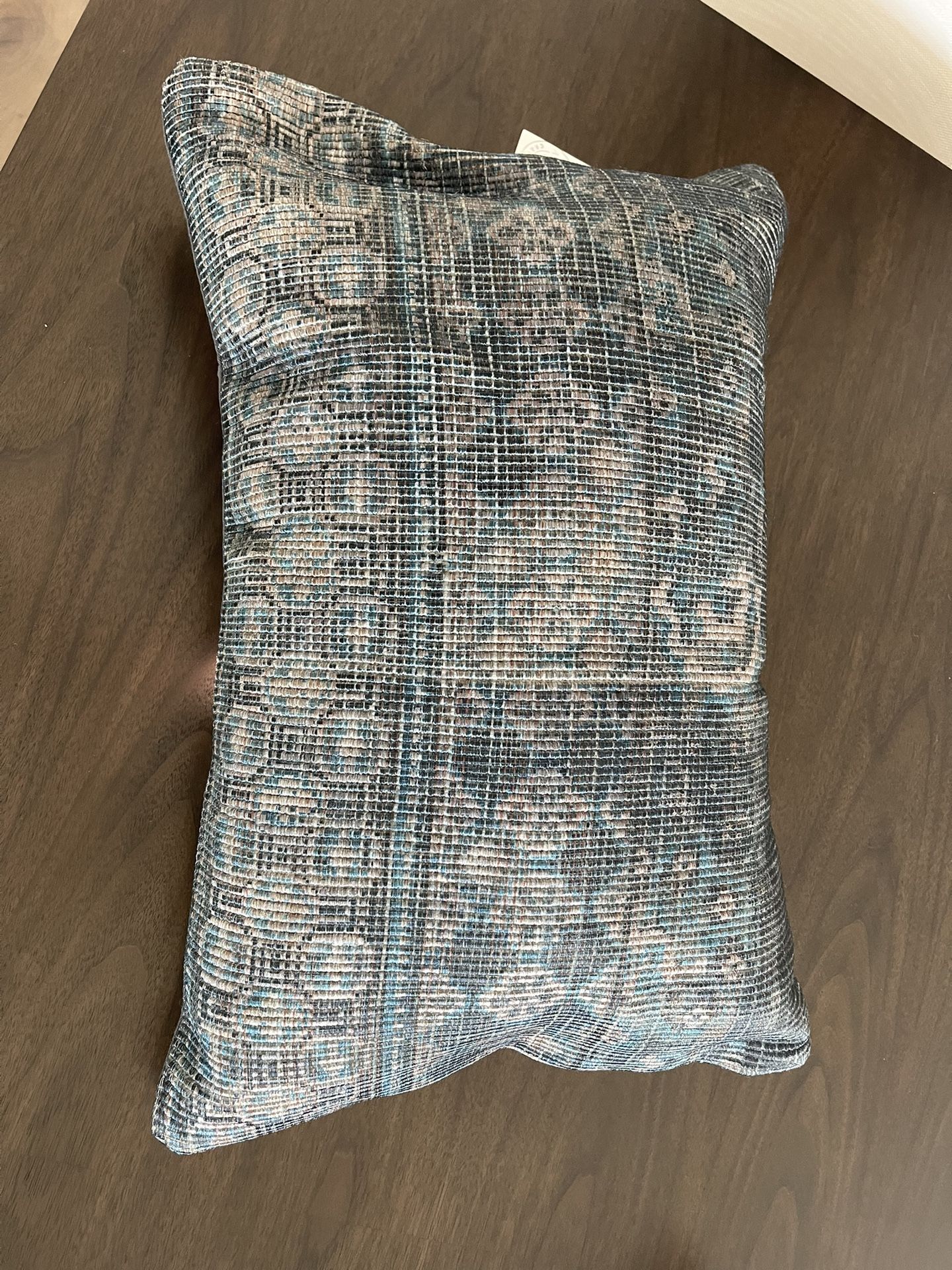 Arhaus Talisa Lumbar Throw Pillow (2)