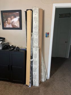 Queen frame