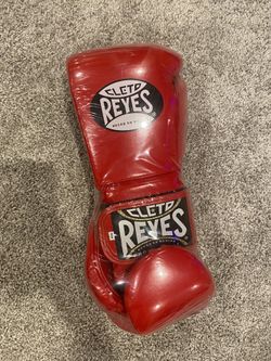 Cleto Reyes 14 oz Hook And Loop