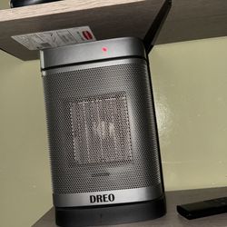 Small Heated  DREO