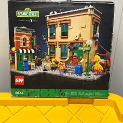 Opened / Partially Built LEGO 21324 Sesame Street 