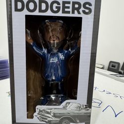 2025 Dodger Ice Cube Bobble Head