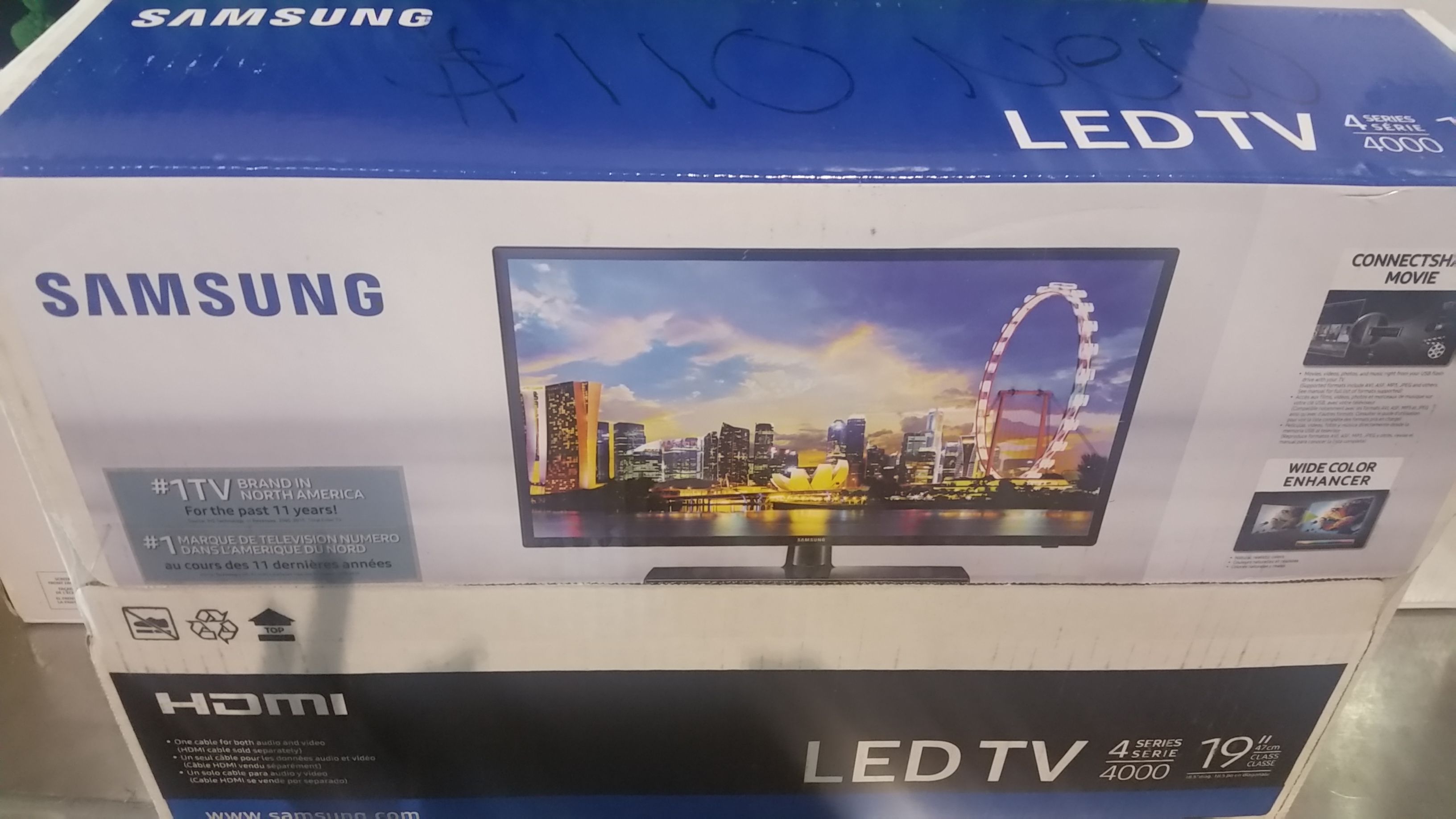 Samsung led tv 19" new in box