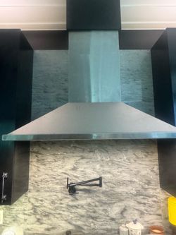 Zephyr stove hood 48”