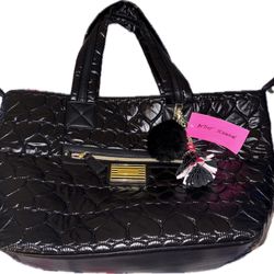 Betsey Johnson Quilted Hearts Bnew Tote With Keychain