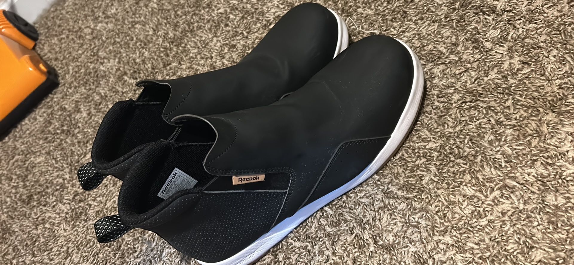 Womans Reebok Steel Toe Shoes