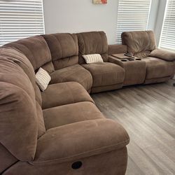 Large Reclining Sectional – Super Comfortable
