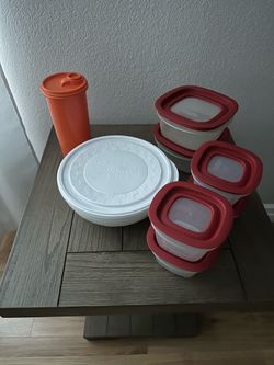 Pampered chef salad bowl, Tupperware and Rubbermaid containers