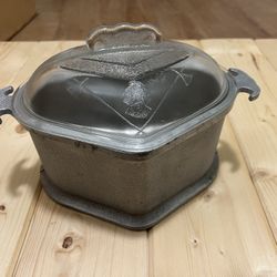 Vintage Guardian Service Cast Aluminum Roaster / Casserole with Glass Lid