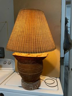 Table Lamp In Good Condition $10 Firm On Price