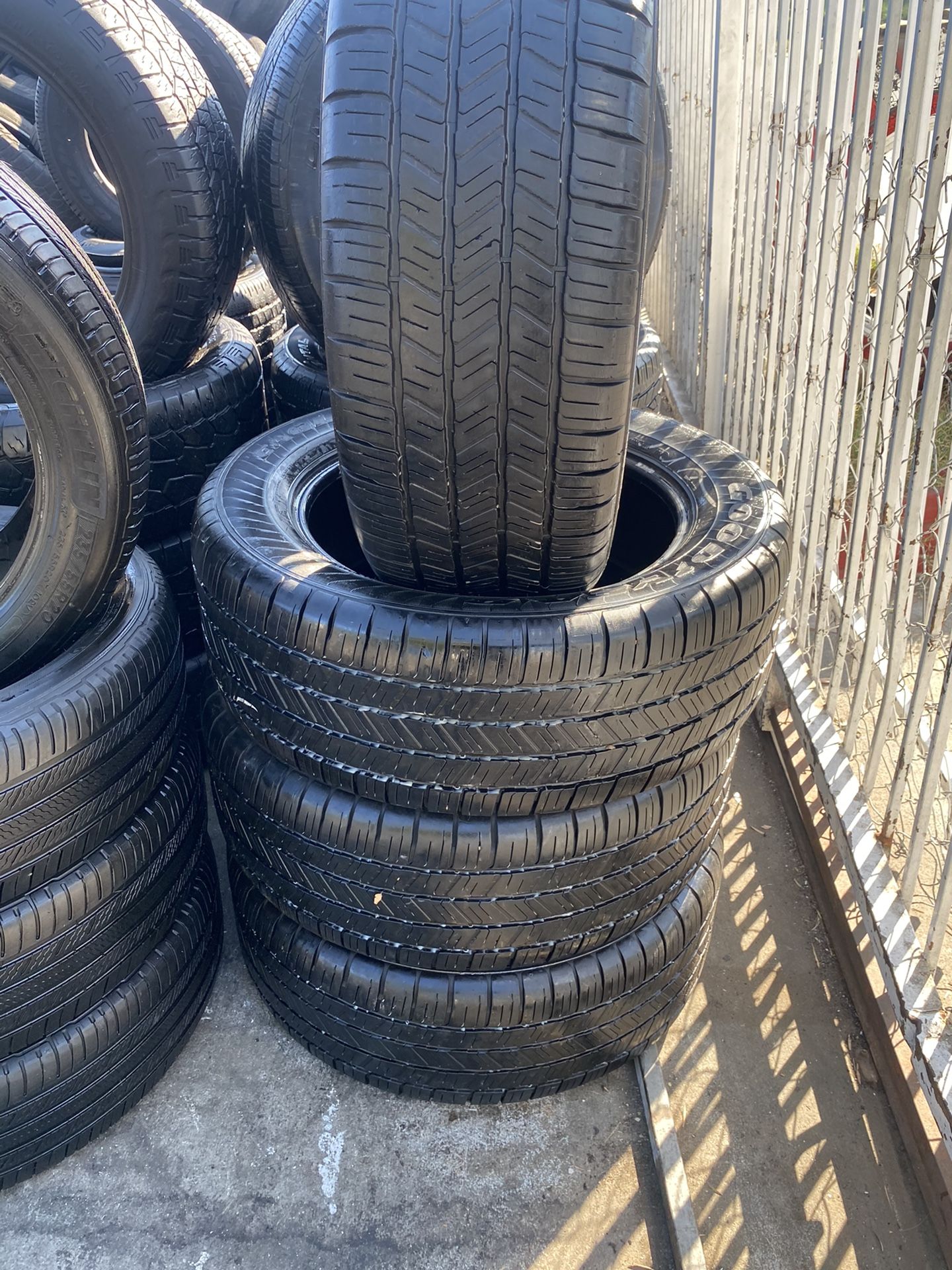 SET GOODYEAR EAGLE 275/55/20 GOOD USED $200 PRICE INCLUDES PROFESSIONAL INSTALLATION AND TAX