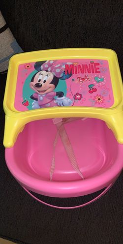 Mini mouse high chair