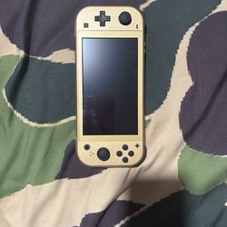 Nintendo Switch Lite Hyrule Edition