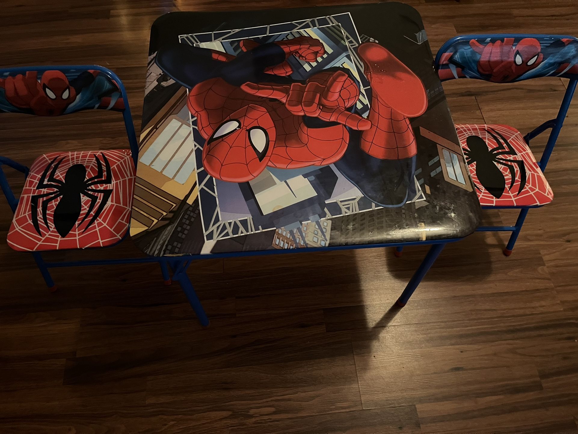 Spider-Man Table And Chairs