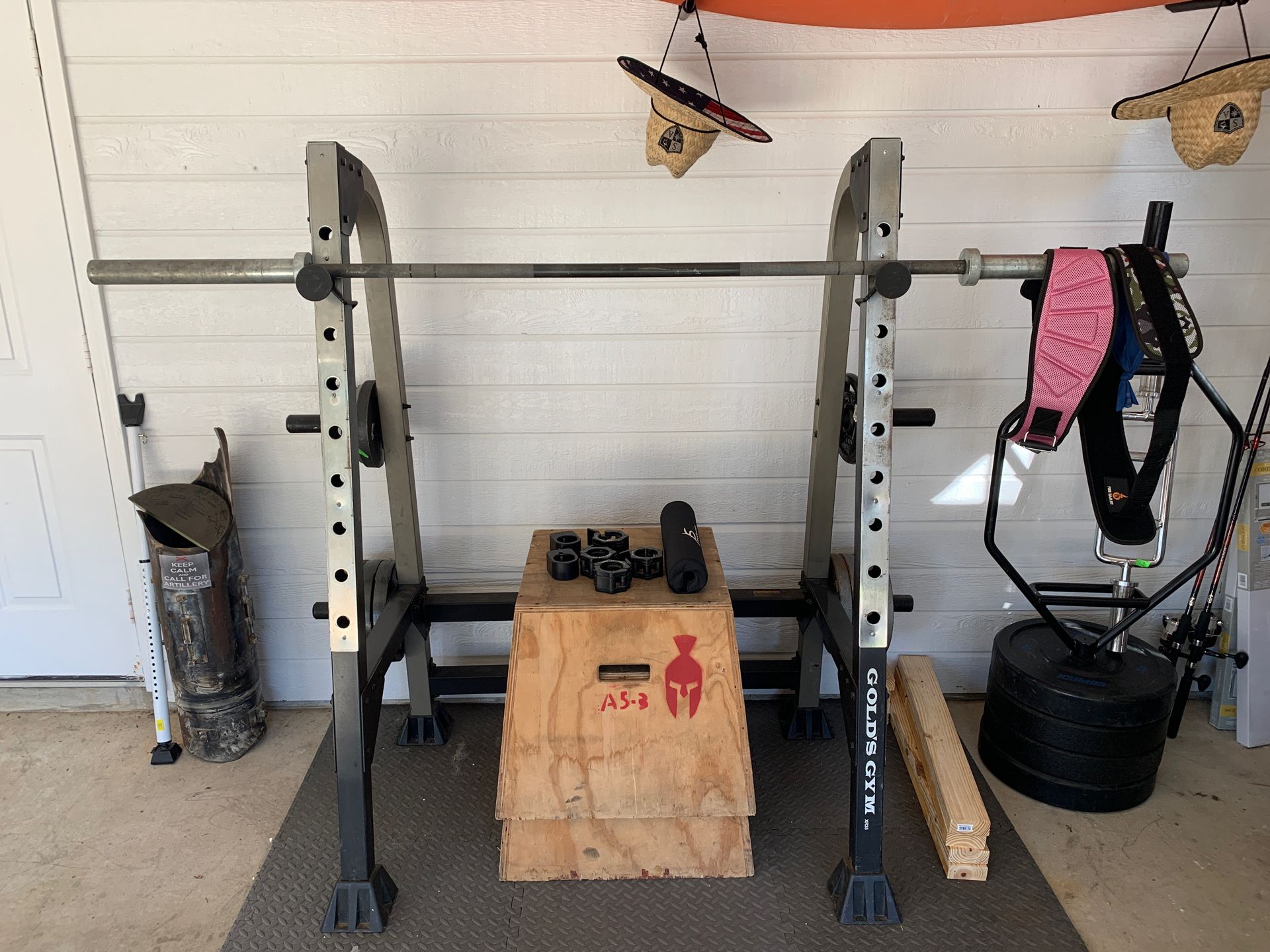 Golds gym squat rack