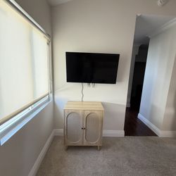 TV Smart Tv With Remote For Sale