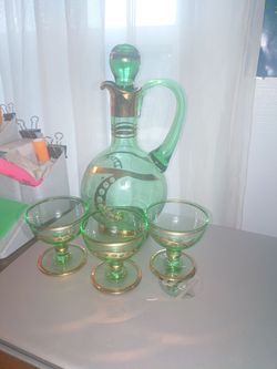 vintage Mid-Century Modern emerald green art glass decanter/claret jug set.