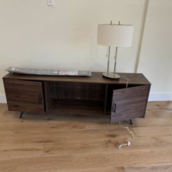 TV Table And Lamp Free