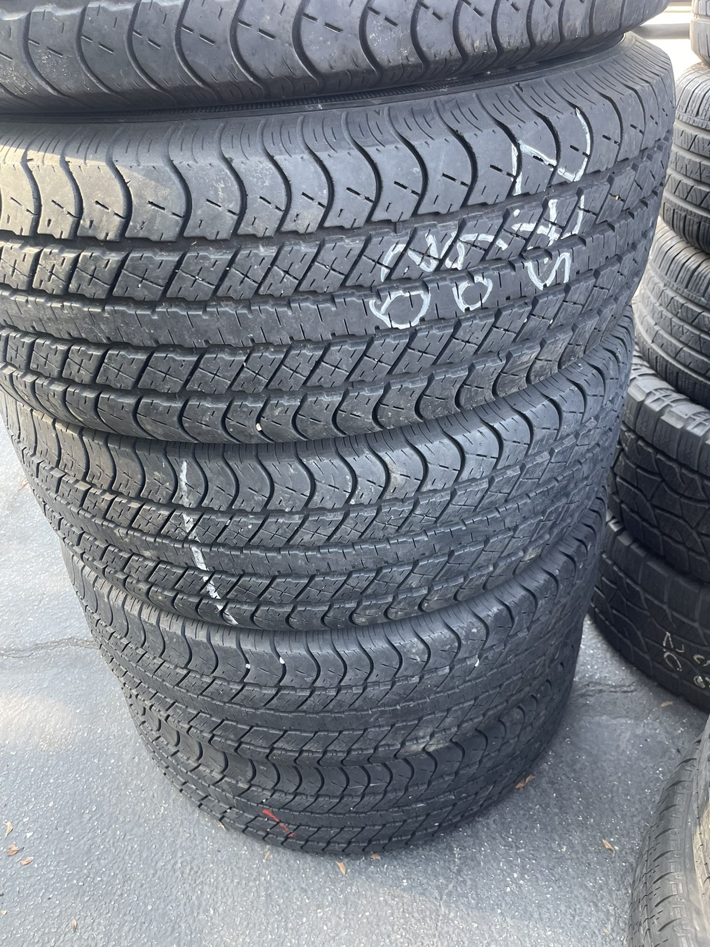 275-60-20 Used Tires 275/60/20 Llantas Usadas 