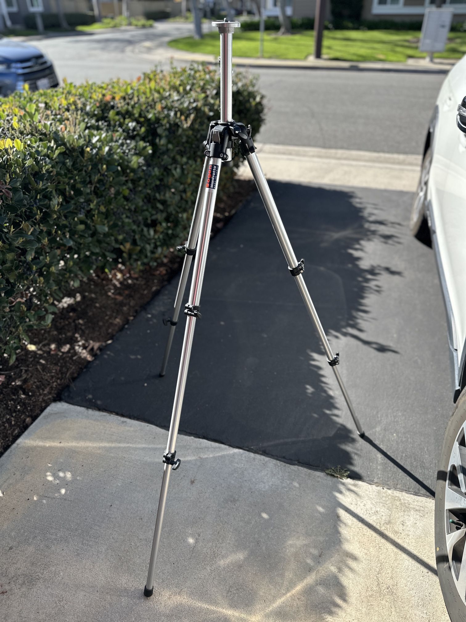 Bogen Manfrotto 3001 Aluminum Tripod