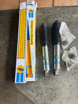 SILVERADO SIERRA SHOCKS