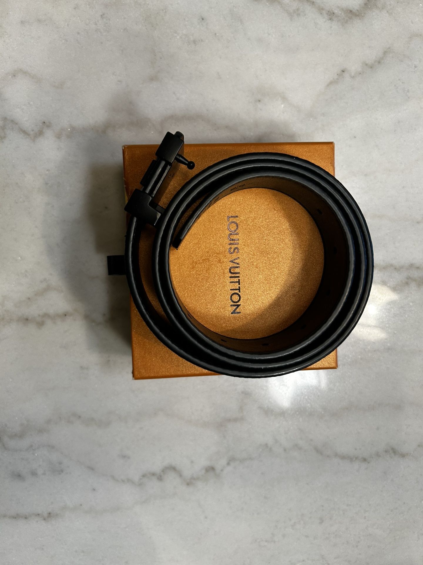 Black Louis Vuitton Belt – Luxury Designer Belt (Great Condition