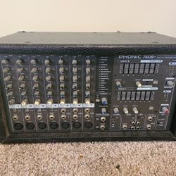 PHONIC 740 PLUS Powered 7 Channel Mixer 2x220W