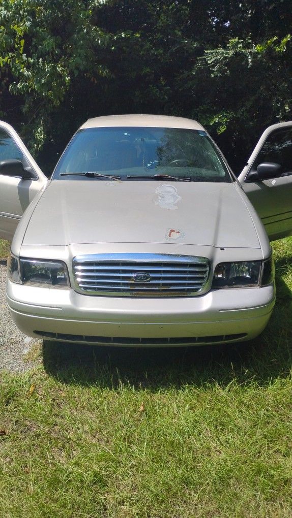 2008 Ford Crown Victoria