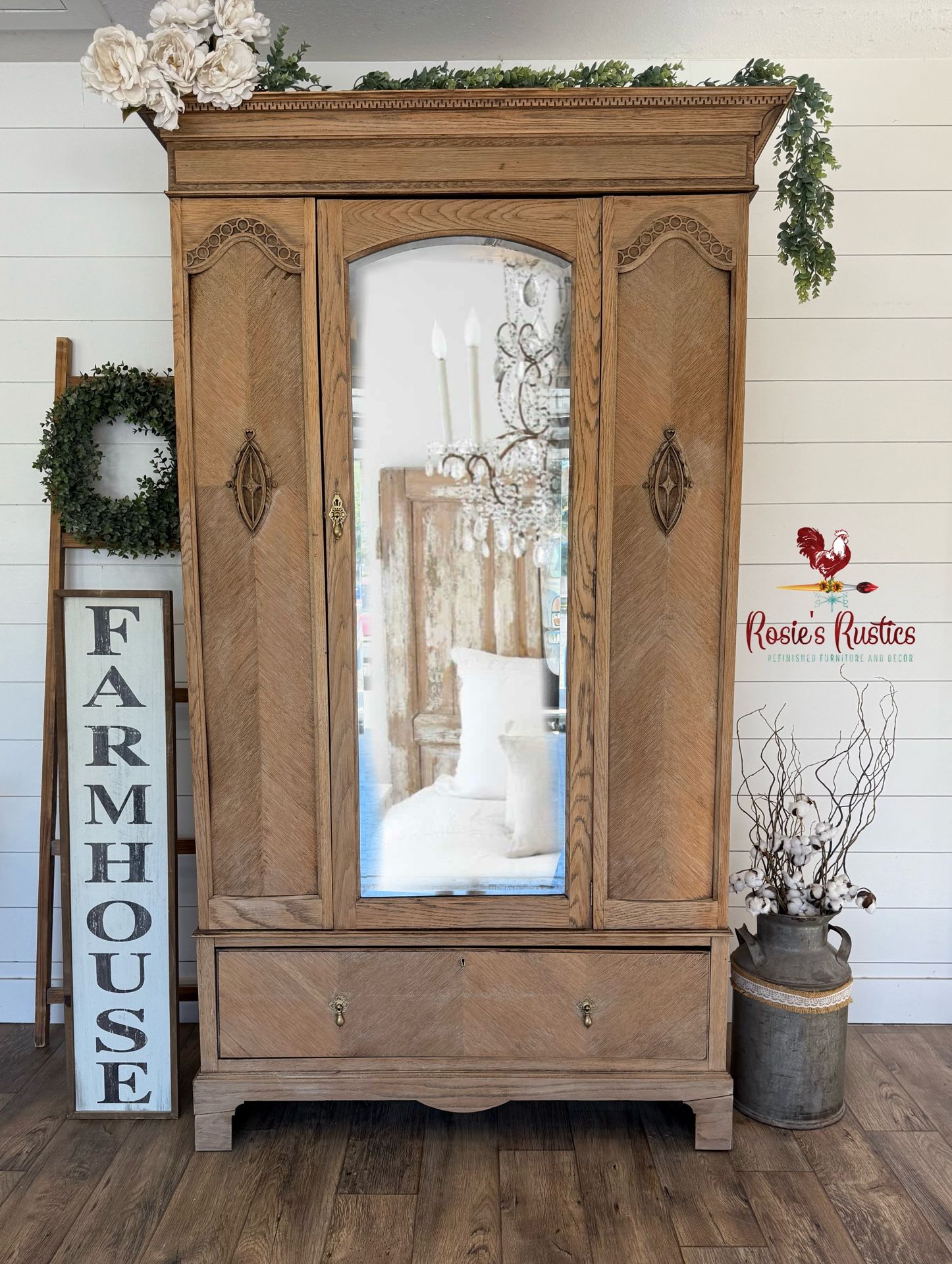 Armoire - Wardrobe- Cabinet 