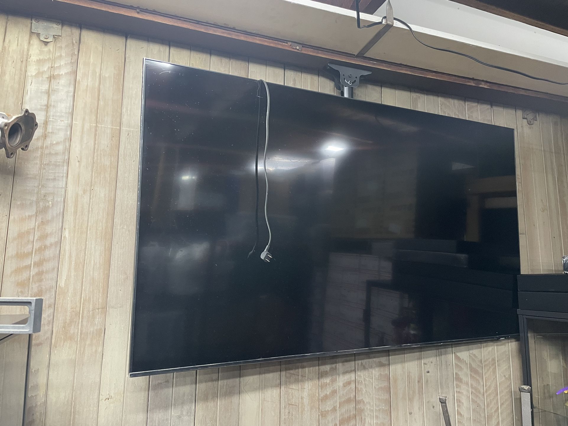 58 Inch Samsung TV