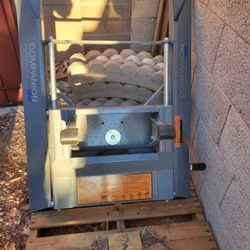 BW  Fifth Wheel slider base for Dodge  Short  Bed like new used one time