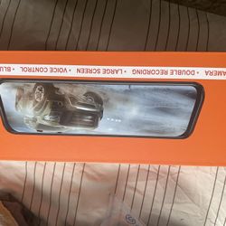 rear mirror dash cam w bck up camera read description.