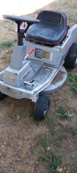 Craftsman RE2000 Riding Mower for Sale in Tumwater WA OfferUp