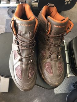 Oakley tactical/ Hicking boots