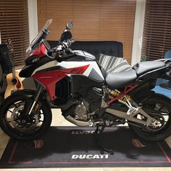 2022 Ducati Multistrada V4S Sport