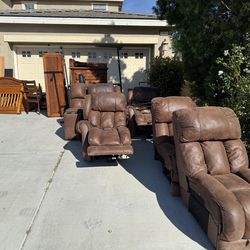 Recliner Couch FREE FREE!!